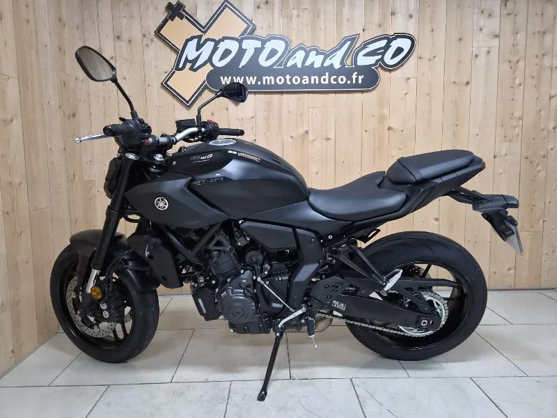 MT07  2025
