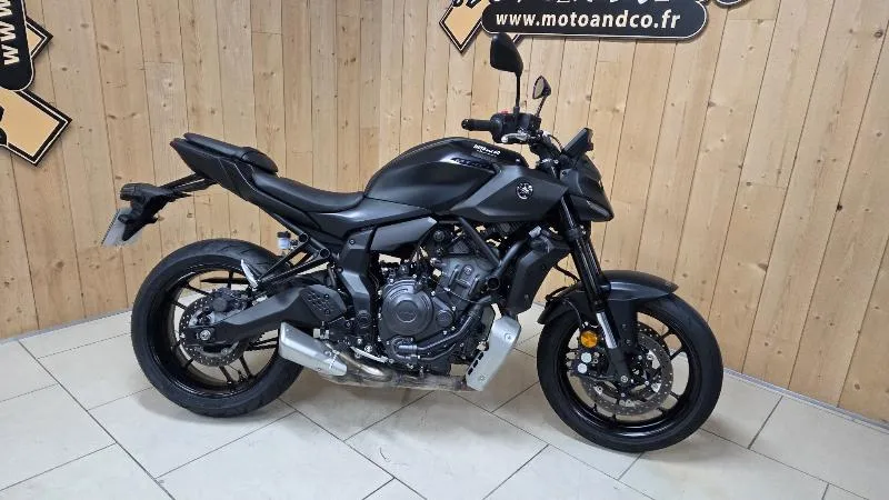 MT07