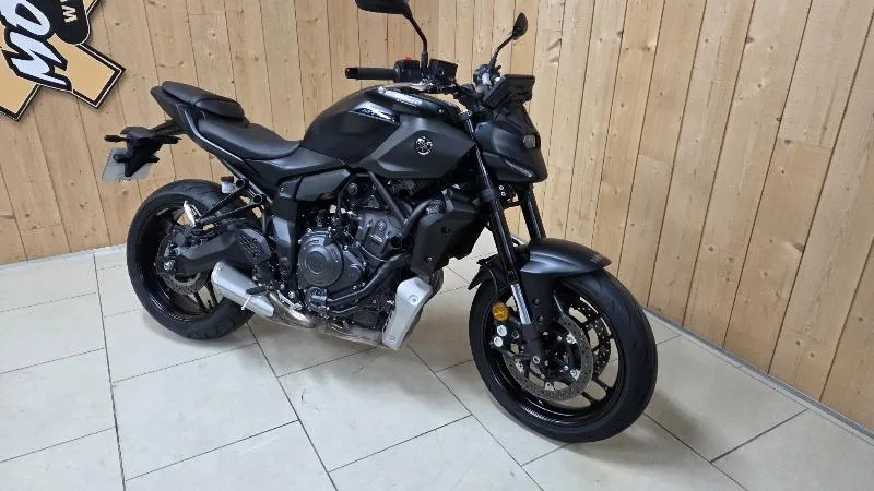 MT07