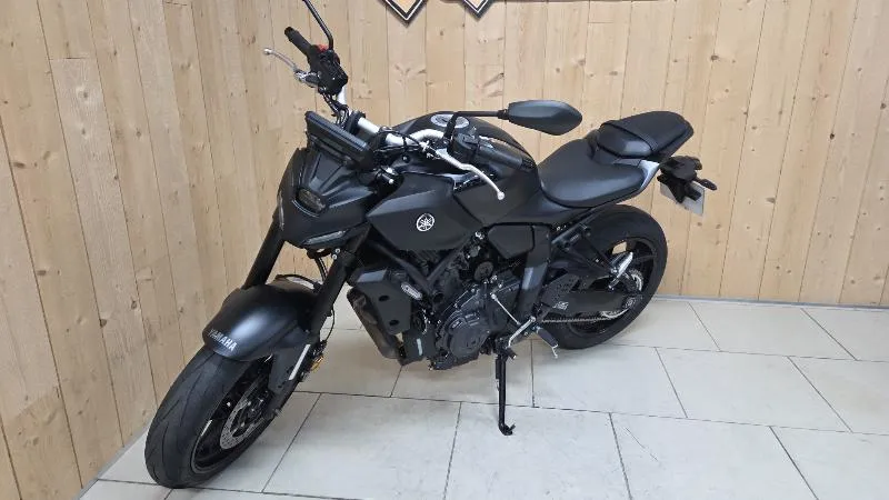 MT07 