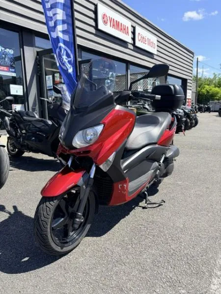 XMAX 125