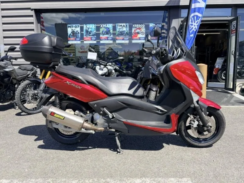 XMAX 125
