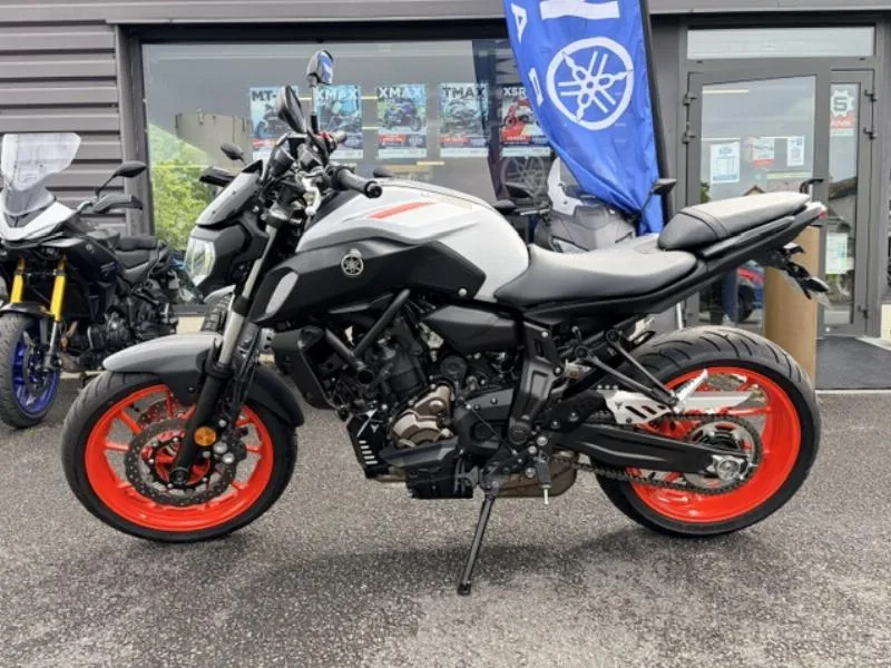 MT07 