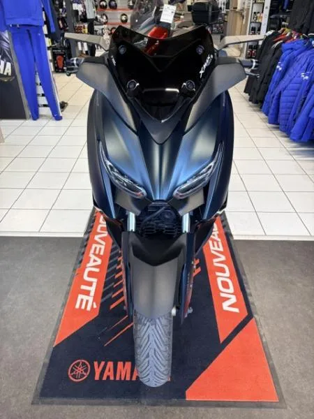 XMAX 125 TECH MAX