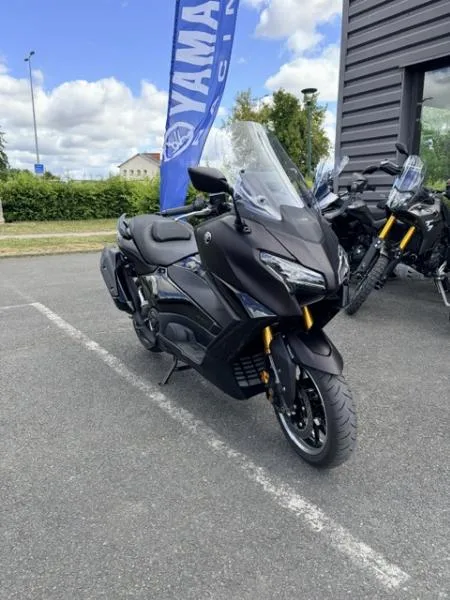 XP TMAX 560 TECH MAX