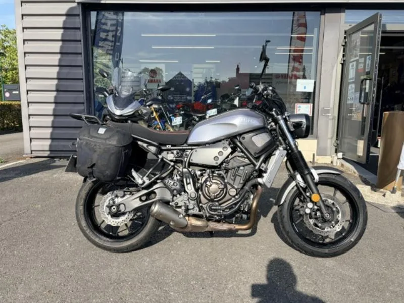 XSR 700 2016