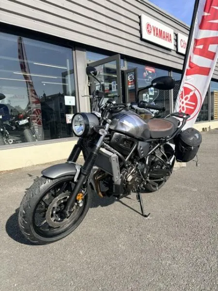 XSR 700