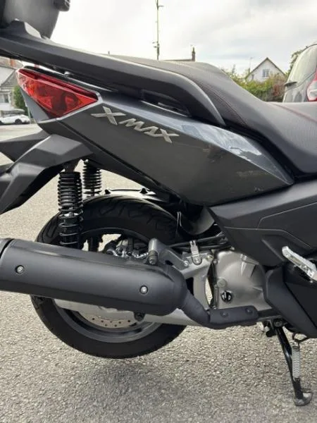 XMAX 125