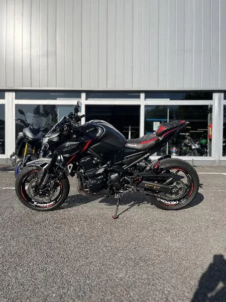 Z 900