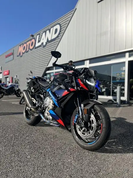 M 1000 R