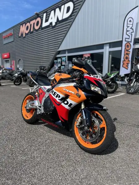 CBR 1000 FIREBLADE