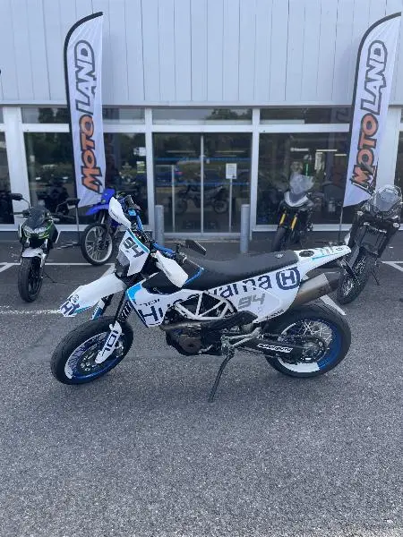701 SUPERMOTO