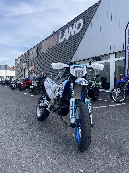 701 SUPERMOTO