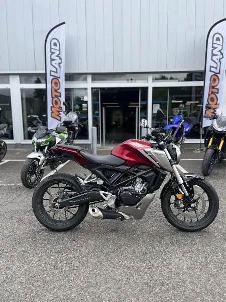 CB 125 R