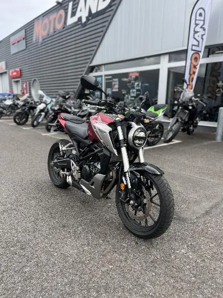 CB 125 R