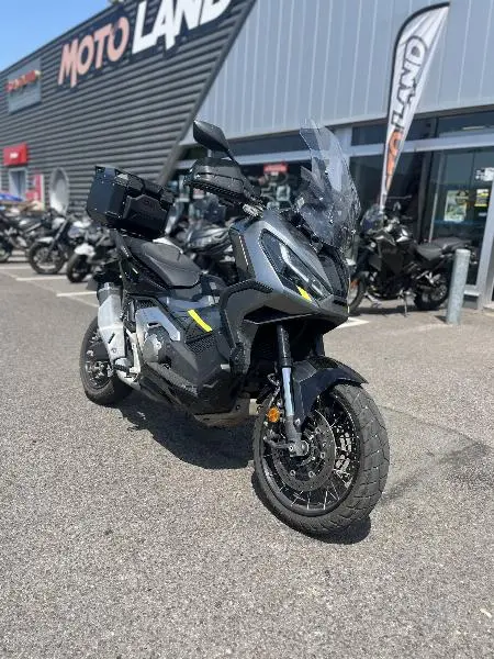 XADV 750 DCT