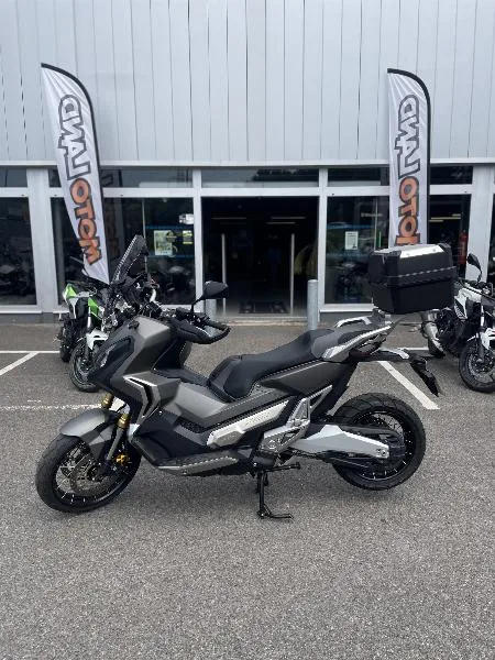 XADV 750 DCT