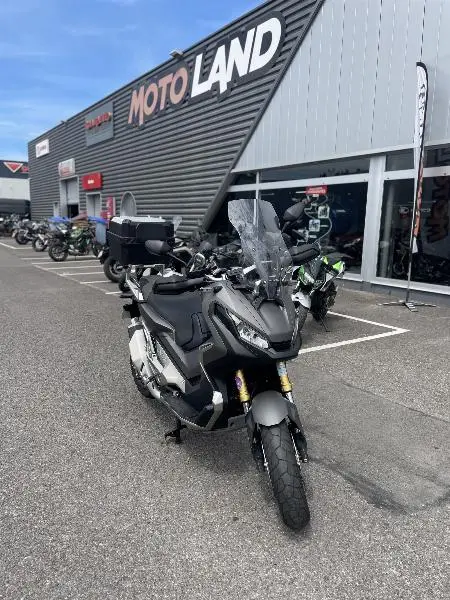 XADV 750 DCT