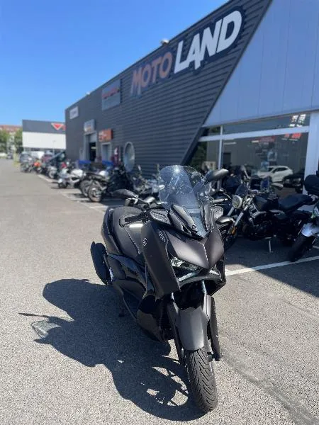 XMAX 125 TECH MAX