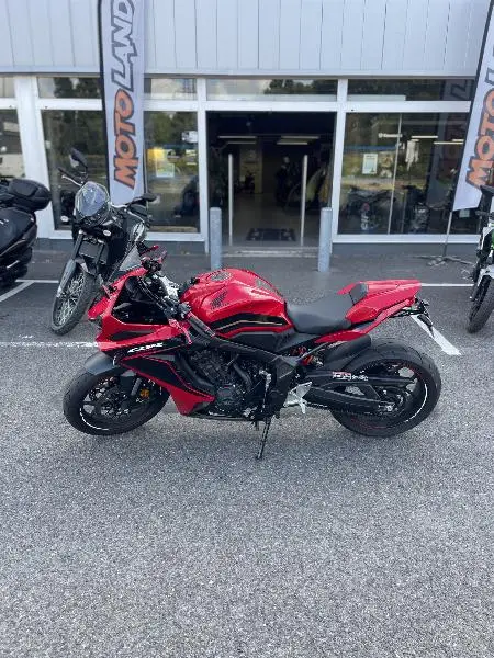 CBR 650  R