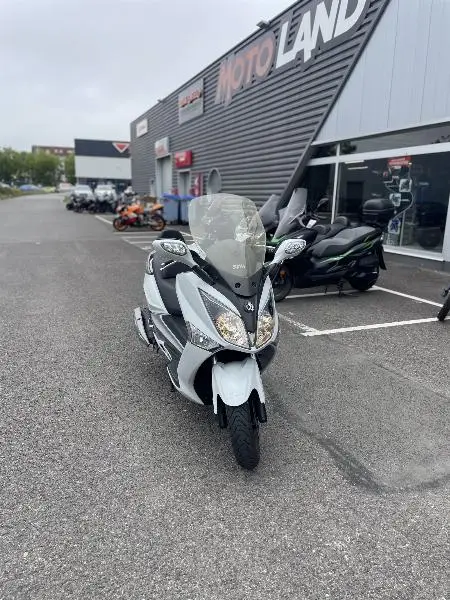 GTS 125 I