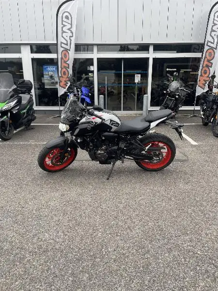 MT07