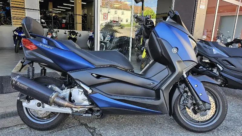 XMAX 125