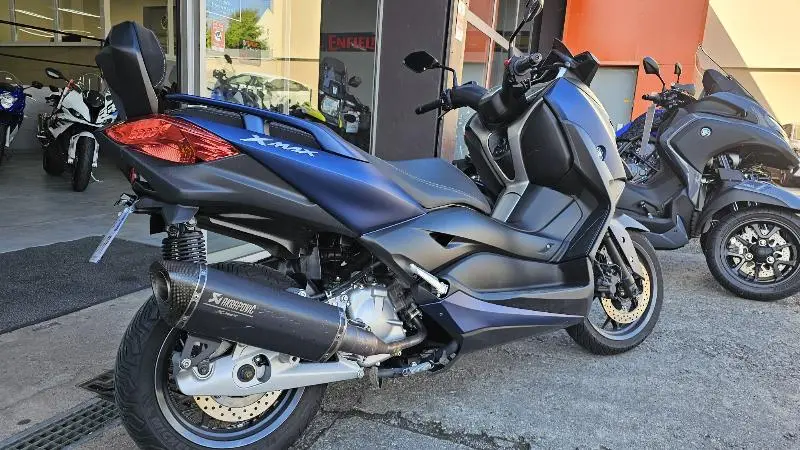 XMAX 125