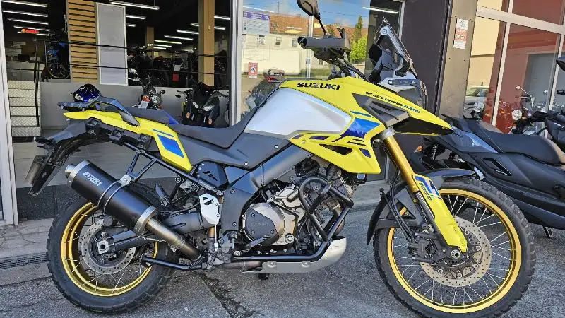 DL VSTROM 1050DE