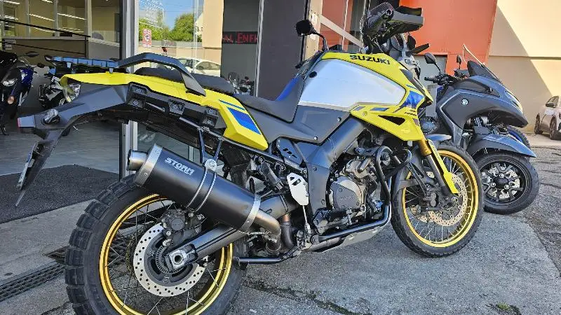 DL VSTROM 1050DE