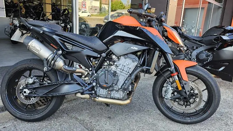 890 DUKE 2021