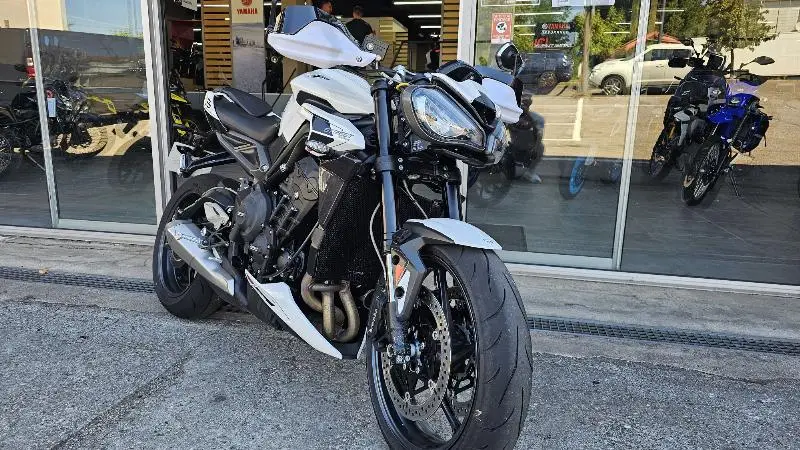STREET TRIPLE 765 R
