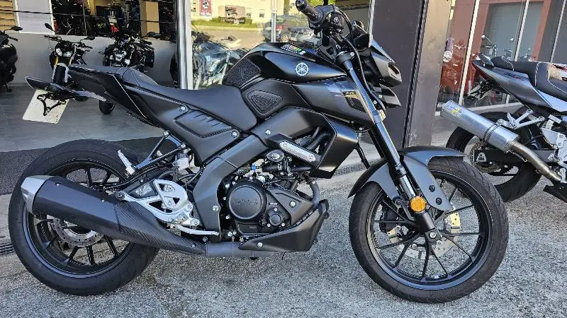MT125 ABS