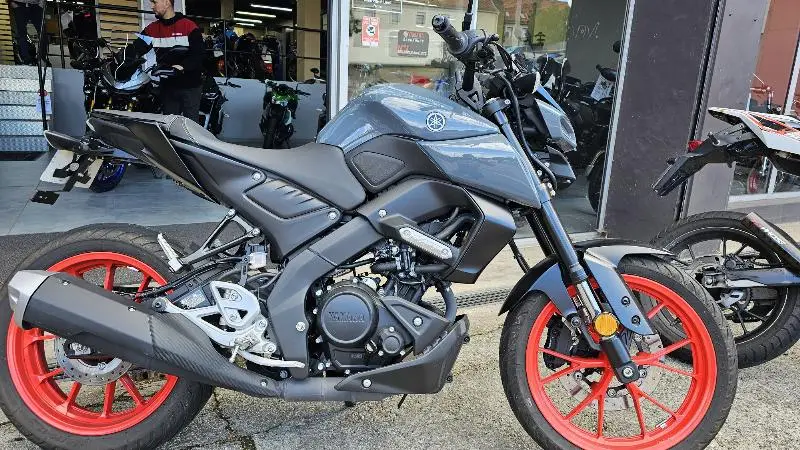MT125 ABS