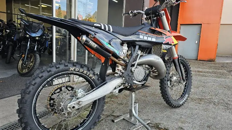 125 SX