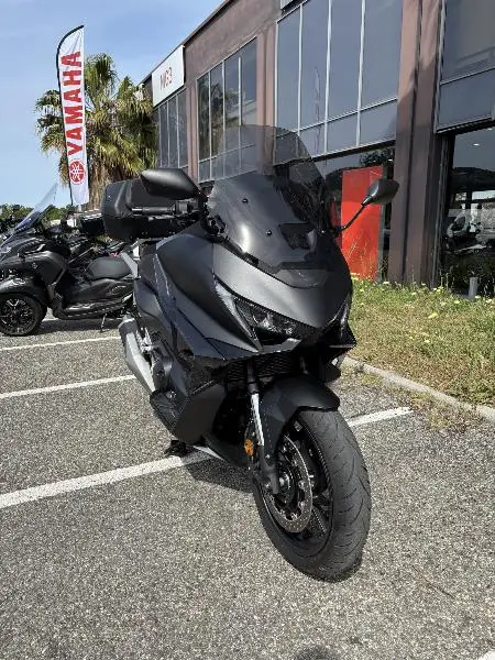 NSS FORZA 750