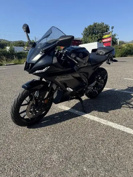 YZFR 125