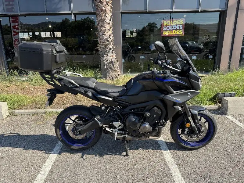 TRACER 900