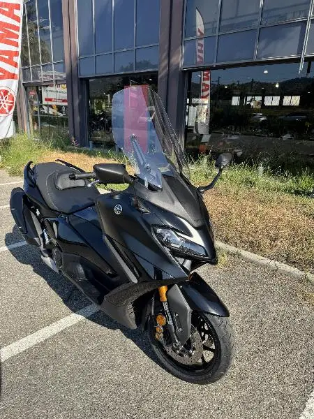 XP TMAX 560 TECH MAX