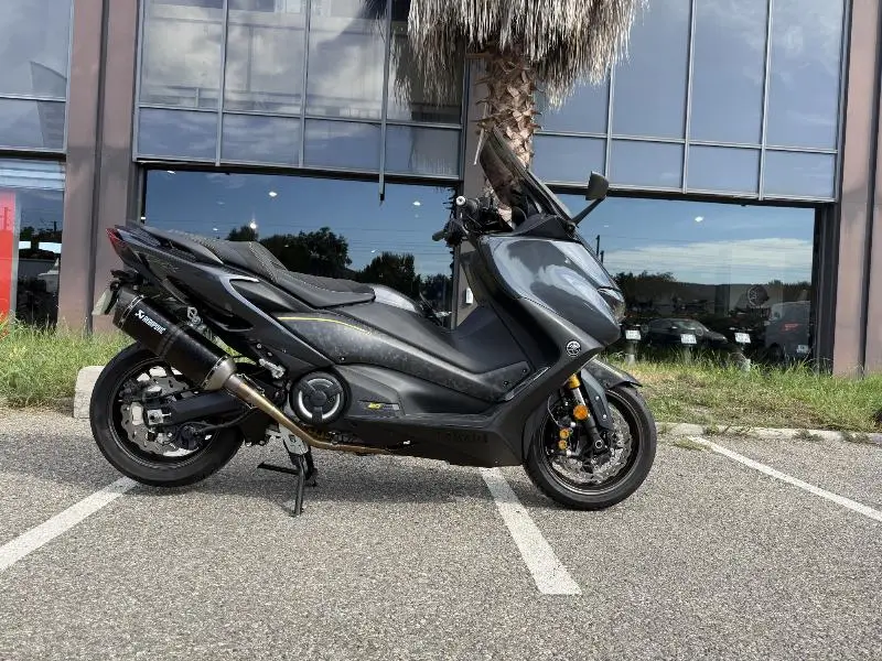 XP TMAX 560 TECH MAX