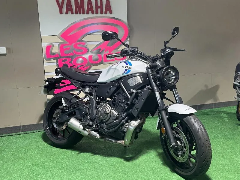 XSR 700