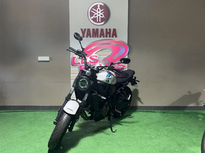 XSR 700