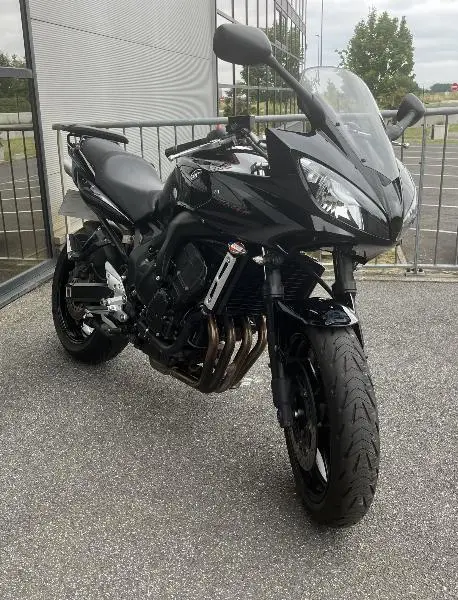 FZ6 