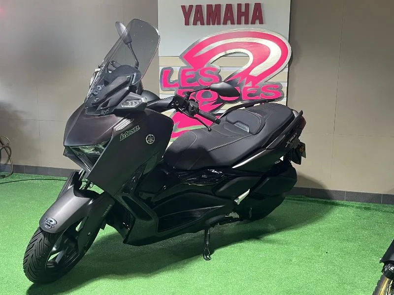 XMAX 300 Tech Max