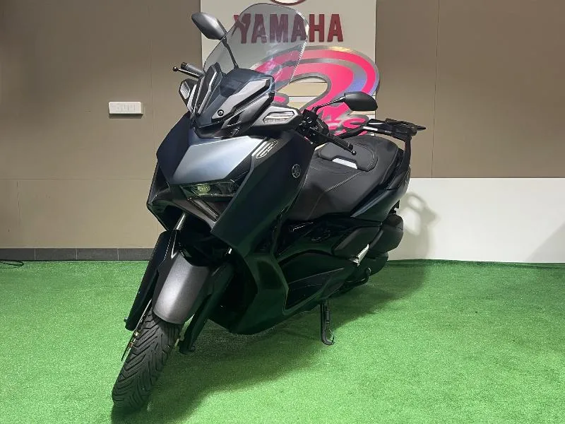 XMAX 300 Tech Max