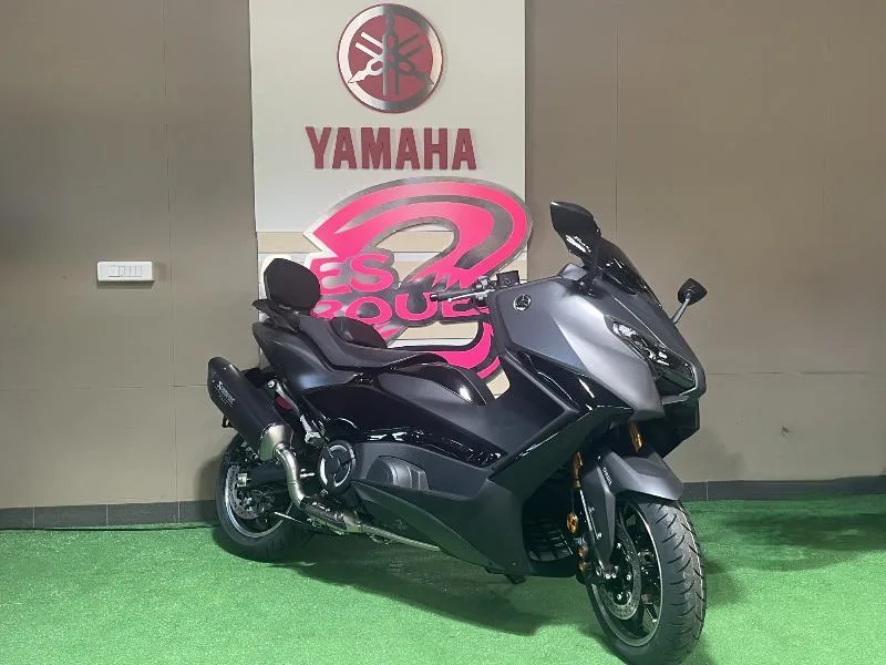 XP TMAX 560 TECH MAX