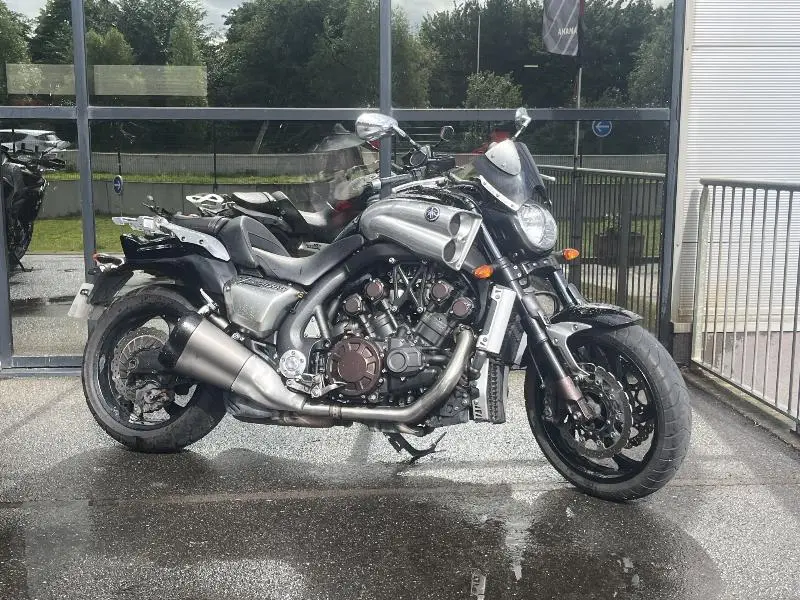 VMAX 1700