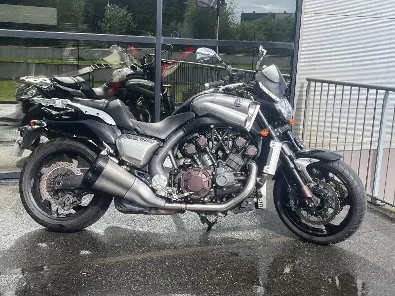 VMAX 1700