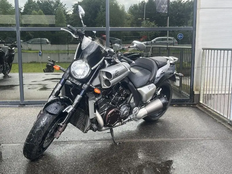 VMAX 1700