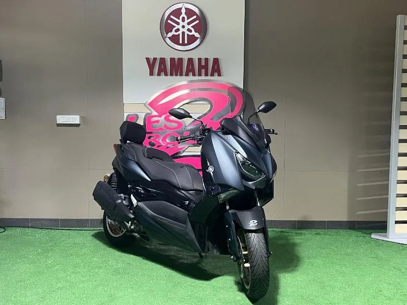 XMAX 300 Tech Max
